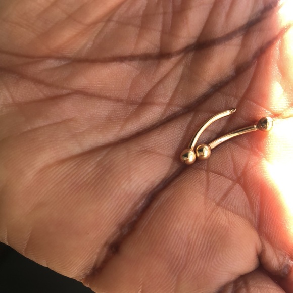 Solid gold stamped 14k  earrings - Picture 2 of 2